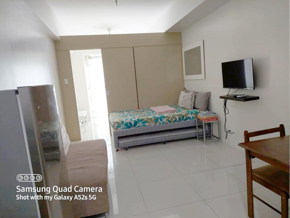Smdc Tagaytay Taal Lake Condo Cook Netflix No Balcony No Free Parking Tagaytay City Kültér fotó