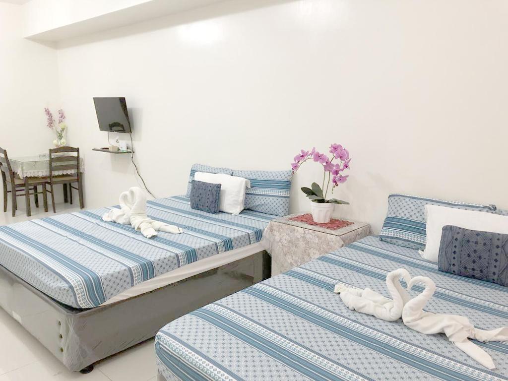 Smdc Tagaytay Taal Lake Condo Cook Netflix No Balcony No Free Parking Tagaytay City Kültér fotó