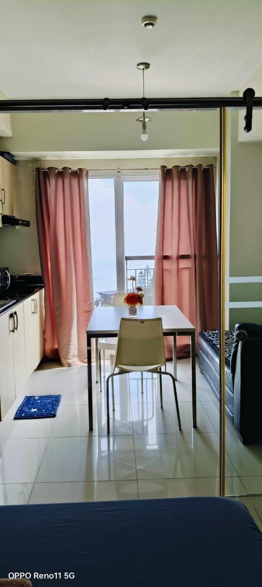 Smdc Tagaytay Taal Lake Condo Cook Netflix No Balcony No Free Parking Tagaytay City Kültér fotó